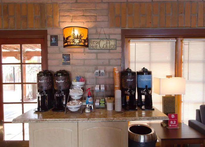 Comfort Suites Tucson Near Sabino Canyon